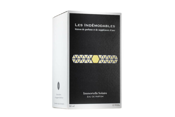 Boîte du parfum Immortelle Solaire 50ml sur fond blanc de la marque Les Indémodables