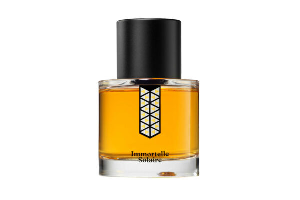 Flacon du parfum Immortelle Solaire 50ml vu de face sur fond blanc de la marque Les Indémodables